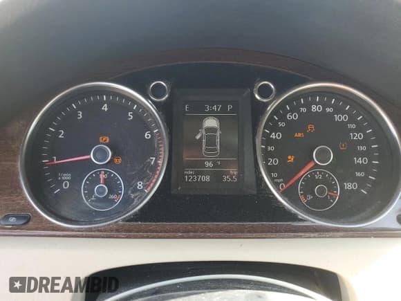 ✅ 2012 Volkswagen CC Lux • VIN: WVWHP7AN9CE538866 • Lot: 62018495. Wystawiony na Copart z przebiegiem 123 708 mil. Bezpłatny archiwum sprzedaży aukcyjnych z USA i szczegółowy raport historii pojazdu na DreamBid. Zdjęcie 9.