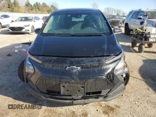 ✅ 2023 Chevrolet Bolt EV 1LT • VIN: 1G1FW6S03P4188257 • Lot: 78833734. Wystawiony na Copart z przebiegiem 41 166 mil. Bezpłatny archiwum sprzedaży aukcyjnych z USA i szczegółowy raport historii pojazdu na DreamBid. Zdjęcie 5.