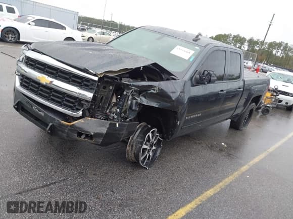 ✅ 2019 Chevrolet Silverado 1500 LT • VIN: 2GCRCPEC3K1136169 • Lot: 43514088. Wystawiony na IAAI z przebiegiem 110 510 mil. Bezpłatny archiwum sprzedaży aukcyjnych z USA i szczegółowy raport historii pojazdu na DreamBid. Zdjęcie 18.