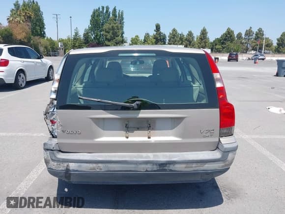 ✅ 2001 Volvo V70 • VIN: YV1SW58D911021608 • Lot: 42427856. Listed on IAAI with 169,220 mi. Free auction sales archive from the USA and detailed vehicle history report at DreamBid. Image 16.