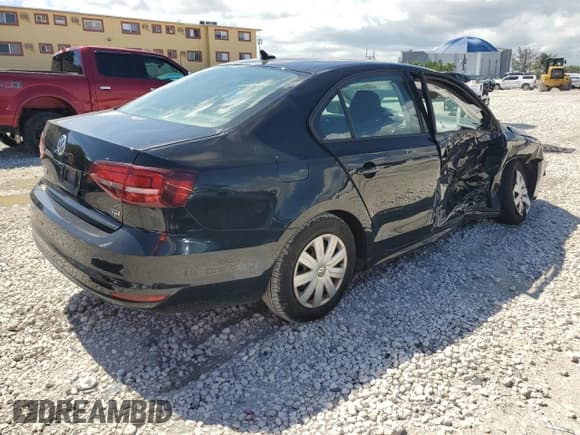✅ 2016 Volkswagen Jetta S • VIN: 3VW267AJ2GM382298 • Лот: 85495235. Опубликован ранее на Copart с пробегом 81 950 миль. Бесплатный доступ к архиву аукционных продаж из США и подробный отчёт об истории автомобиля на DreamBid. Изображение 3.