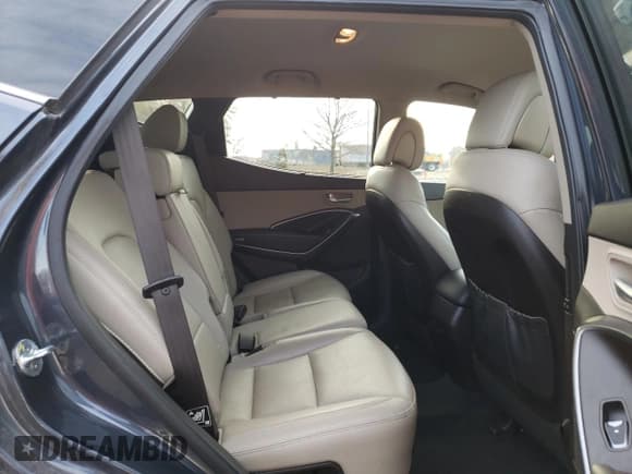 ✅ 2017 Hyundai Santa Fe 2.4L • VIN: 5XYZUDLB7HG433627 • Лот: 45849763. Опубликован ранее на Copart с пробегом 75 586 миль. Бесплатный доступ к архиву аукционных продаж из США и подробный отчёт об истории автомобиля на DreamBid. Изображение 10.