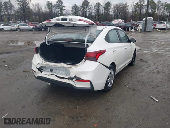 ✅ 2019 Hyundai Accent SEL • VIN: 3KPC24A37KE041226 • Лот: 41470701. Опубликован ранее на IAAI с пробегом 72 819 миль. Бесплатный доступ к архиву аукционных продаж из США и подробный отчёт об истории автомобиля на DreamBid. Изображение 4.