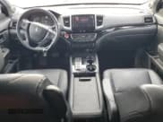 ✅ 2018 Honda Pilot Touring • VIN: 5FNYF6H99JB028034 • Lot: 45143085. Listed on Copart with 70,060 mi. Free auction sales archive from the USA and detailed vehicle history report at DreamBid. Image 8.