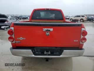 2007 Dodge 1500 SLT z VIN 1D7HA16267J632994, wystawiony jako Copart lot #70264024 z przebiegiem 203 390 mil mil oraz Szkoda całkowita • Salvage title. Historia ofert i sprzedaży dostępna na DreamBid. Obrazek 6.