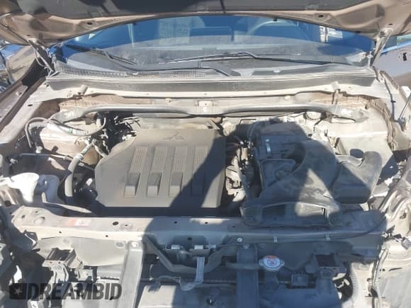 ✅ 2019 Mitsubishi Eclipse Cross LE • VIN: JA4AT4AA8KZ023156 • Lot: 43595761. Wystawiony na IAAI z przebiegiem 73 811 mil. Bezpłatny archiwum sprzedaży aukcyjnych z USA i szczegółowy raport historii pojazdu na DreamBid. Zdjęcie 10.