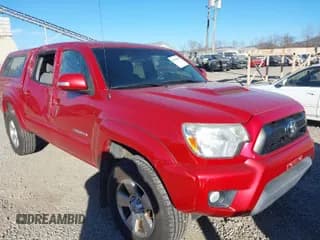 ✅ 2014 Toyota Tacoma • VIN: 5TFLU4EN5EX084179 • Lot: 41398902. Wystawiony na IAAI z przebiegiem 93 890 mil. Bezpłatny archiwum sprzedaży aukcyjnych z USA i szczegółowy raport historii pojazdu na DreamBid. Zdjęcie 1.