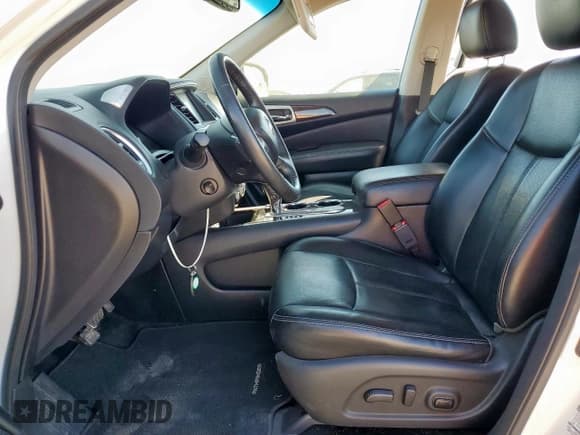 ✅ 2015 Nissan Pathfinder Platinum • VIN: 5N1AR2MN9FC606525 • Lot: 85568315. Wystawiony na Copart z przebiegiem 87 589 mil. Bezpłatny archiwum sprzedaży aukcyjnych z USA i szczegółowy raport historii pojazdu na DreamBid. Zdjęcie 7.