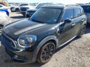 ✅ 2018 MINI Countryman Cooper S • VIN: WMZYT5C35J3E60920 • Lot: 43665526. Wystawiony na IAAI z przebiegiem 55 084 mil. Bezpłatny archiwum sprzedaży aukcyjnych z USA i szczegółowy raport historii pojazdu na DreamBid. Zdjęcie 17.