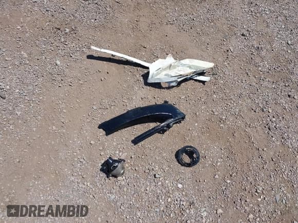 ✅ 2016 Dodge Durango R/T • VIN: 1C4SDHCT4GC346529 • Lot: 42214337. Wystawiony na IAAI z przebiegiem 130 453 mil. Bezpłatny archiwum sprzedaży aukcyjnych z USA i szczegółowy raport historii pojazdu na DreamBid. Zdjęcie 12.