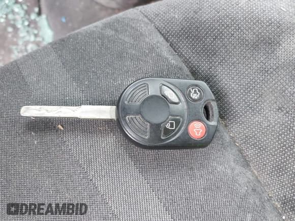 ✅ 2015 Ford Transit Connect XLT • VIN: NM0LS7FX2F1175984 • Lot: 42145335. Listed on IAAI with 143,802 mi. Free auction sales archive from the USA and detailed vehicle history report at DreamBid. Image 11.