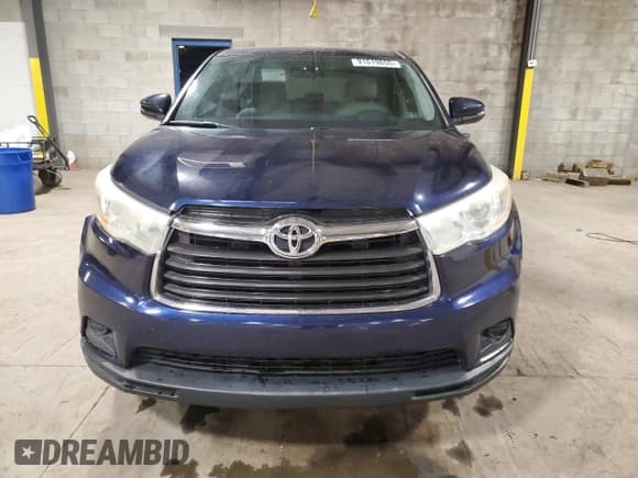 ✅ 2014 Toyota Highlander LE Plus • VIN: 5TDBKRFH7ES052637 • Lot: 91619655. Wystawiony na Copart z przebiegiem 211 184 mil. Bezpłatny archiwum sprzedaży aukcyjnych z USA i szczegółowy raport historii pojazdu na DreamBid. Zdjęcie 5.