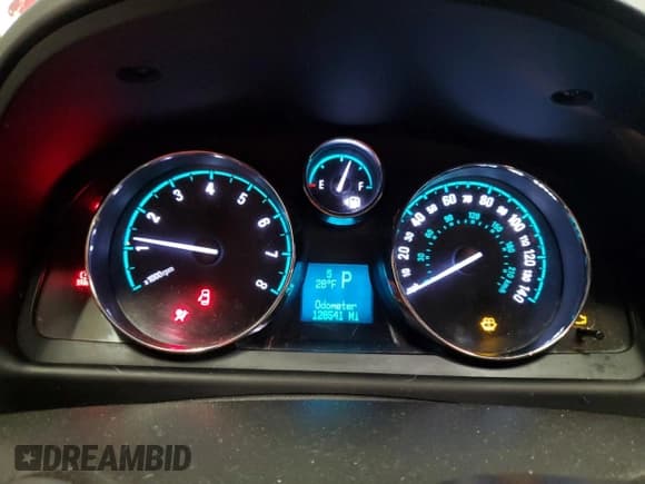 ✅ 2012 Chevrolet Captiva Sport LT • VIN: 3GNAL3E51CS591493 • Lot: 87511055. Wystawiony na Copart z przebiegiem 128 541 mil. Bezpłatny archiwum sprzedaży aukcyjnych z USA i szczegółowy raport historii pojazdu na DreamBid. Zdjęcie 9.