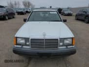 ✅ 1987 Mercedes-Benz 300 D • VIN: WDBEB33D3HA344815 • Lot: 43716715. Listed on Copart with 318,372 mi. Free auction sales archive from the USA and detailed vehicle history report at DreamBid. Image 5.