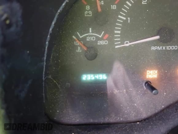 ✅ 1999 Dodge RAM • VIN: 3B7KC23W9XG138735 • Lot: 42829718. Listed on IAAI with 235,496 mi. Free auction sales archive from the USA and detailed vehicle history report at DreamBid. Image 15.