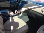 ✅ 2011 Chevrolet Traverse LTZ • VIN: 1GNKVLED7BJ289311 • Lot: 43477100. Wystawiony na IAAI z przebiegiem 223 066 mil. Bezpłatny archiwum sprzedaży aukcyjnych z USA i szczegółowy raport historii pojazdu na DreamBid. Zdjęcie 5.