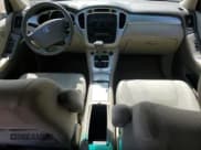 ✅ 2006 Toyota Highlander • VIN: JTEHD21A060045308 • Лот: 69727665. Опубликован ранее на Copart с пробегом 137 994 миль. Бесплатный доступ к архиву аукционных продаж из США и подробный отчёт об истории автомобиля на DreamBid. Изображение 8.