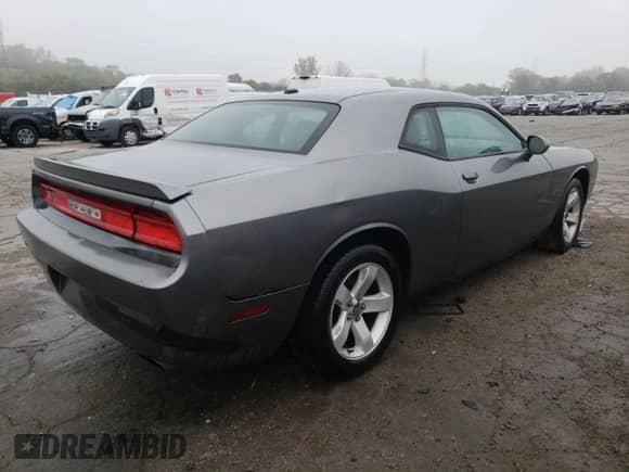 2011 Dodge Challenger R/T z VIN 2B3CJ5DT5BH590837, wystawiony jako Copart lot #72770514 z przebiegiem 226 167 mil mil oraz Szkoda całkowita • Salvage title. Historia ofert i sprzedaży dostępna na DreamBid. Obrazek 3.