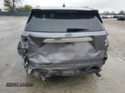 ✅ 2022 Ford Explorer Limited • VIN: 1FMSK7FH3NGA30208 • Lot: 90094085. Wystawiony na Copart z przebiegiem 53 700 mil. Bezpłatny archiwum sprzedaży aukcyjnych z USA i szczegółowy raport historii pojazdu na DreamBid. Zdjęcie 6.