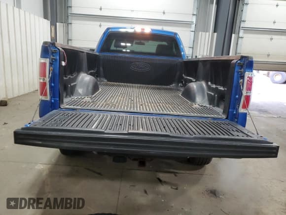 ✅ 2010 Ford F-150 XL • VIN: 1FTNF1E80AKA65073 • Lot: 87073784. Listed on Copart with 152,412 mi. Free auction sales archive from the USA and detailed vehicle history report at DreamBid. Image 6.