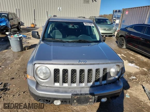 ✅ 2016 Jeep Patriot High Altitude • VIN: 1C4NJRFB3GD683105 • Lot: 90237935. Listed on Copart with 113,484 mi. Free auction sales archive from the USA and detailed vehicle history report at DreamBid. Image 5.