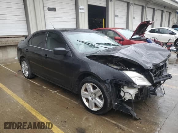 ✅ 2011 Mercury Milan • VIN: 3MEHM0HA5BR603838 • Lot: 83942834. Listed on Copart with 190,326 mi. Free auction sales archive from the USA and detailed vehicle history report at DreamBid. Image 4.