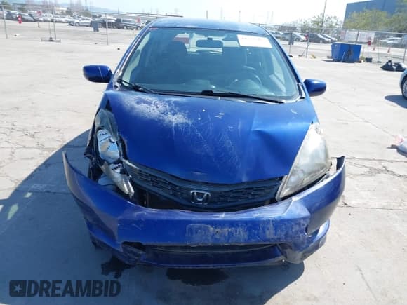 ✅ 2013 Honda Fit Sport • VIN: JHMGE8H52DC033096 • Lot: 41767007. Listed on IAAI with 70,398 mi. Free auction sales archive from the USA and detailed vehicle history report at DreamBid. Image 6.