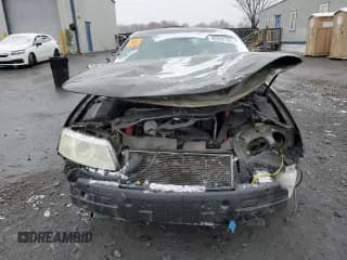 ✅ 2003 Saab 9-3 Linear • VIN: YS3FB45S031054296 • Lot: 92000135. Wystawiony na Copart z przebiegiem 199 380 mil. Bezpłatny archiwum sprzedaży aukcyjnych z USA i szczegółowy raport historii pojazdu na DreamBid. Zdjęcie 5.