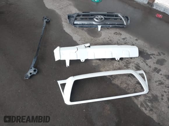 ✅ 2010 Toyota Tacoma PreRunner • VIN: 3TMKU4HN6AM026668 • Lot: 41786901. Wystawiony na IAAI z przebiegiem 267 485 mil. Bezpłatny archiwum sprzedaży aukcyjnych z USA i szczegółowy raport historii pojazdu na DreamBid. Zdjęcie 12.