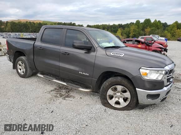 2020 Ram 1500 Tradesman z VIN 1C6RREGTXLN237345, wystawiony jako Copart lot #71566015 z przebiegiem 69 685 mil mil oraz Szkoda całkowita • Salvage title. Historia ofert i sprzedaży dostępna na DreamBid. Obrazek 4.