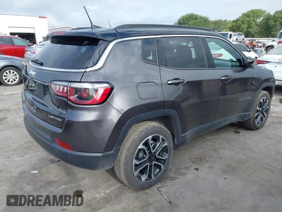 ✅ 2024 Jeep Compass Limited • VIN: 3C4NJDCN1RT596947 • Lot: 42475127. Wystawiony na IAAI z przebiegiem 35 210 mil. Bezpłatny archiwum sprzedaży aukcyjnych z USA i szczegółowy raport historii pojazdu na DreamBid. Zdjęcie 4.