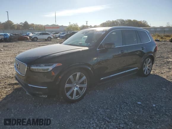✅ 2016 Volvo XC90 T6 Inscription • VIN: YV4A22PL7G1001559 • Lot: 92363185. Listed on Copart with 184,789 mi. Free auction sales archive from the USA and detailed vehicle history report at DreamBid. Image 1.