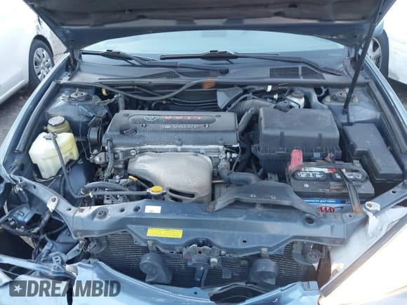 ✅ 2004 Toyota Camry LE • VIN: 4T1BE32K94U826804 • Lot: 43591363. Wystawiony na IAAI z przebiegiem 153 990 mil. Bezpłatny archiwum sprzedaży aukcyjnych z USA i szczegółowy raport historii pojazdu na DreamBid. Zdjęcie 10.