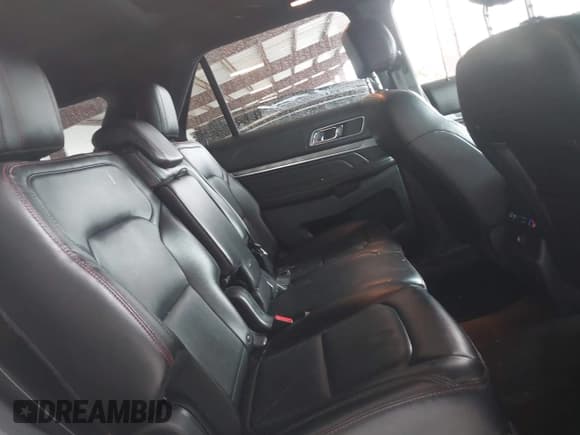 ✅ 2017 Ford Explorer Sport • VIN: 1FM5K8GT8HGA45460 • Lot: 42312503. Wystawiony na IAAI z przebiegiem 131 305 mil. Bezpłatny archiwum sprzedaży aukcyjnych z USA i szczegółowy raport historii pojazdu na DreamBid. Zdjęcie 8.