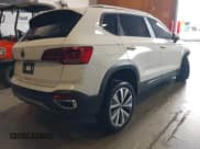 ✅ 2024 Volkswagen Taos SE • VIN: 3VVSX7B2XRM034194 • Lot: 43246539. Listed on IAAI with 43,120 mi. Free auction sales archive from the USA and detailed vehicle history report at DreamBid. Image 4.