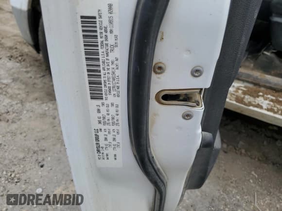 ✅ 2010 Dodge 1500 Sport • VIN: 1D7RV1CT4AS154114 • Lot: 63208895. Wystawiony na Copart z przebiegiem Nie podano. Bezpłatny archiwum sprzedaży aukcyjnych z USA i szczegółowy raport historii pojazdu na DreamBid. Zdjęcie 12.