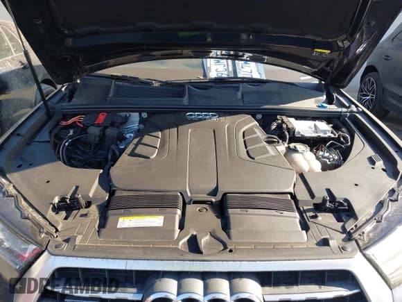 ✅ 2018 Audi Q7 Premium Plus • VIN: WA1LAAF78JD004273 • Lot: 42568063. Listed on IAAI with 94,330 mi. Free auction sales archive from the USA and detailed vehicle history report at DreamBid. Image 10.