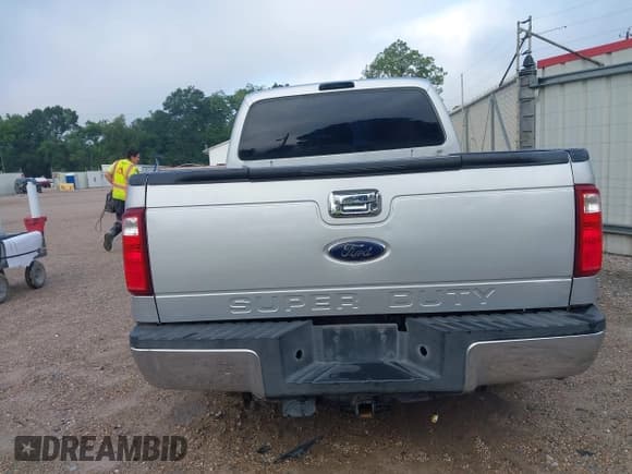 ✅ 2012 Ford F-250 XL • VIN: 1FT7W2B6XCEA95507 • Lot: 42813156. Listed on IAAI with 146,356 mi. Free auction sales archive from the USA and detailed vehicle history report at DreamBid. Image 16.