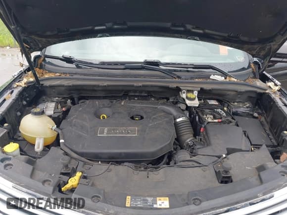 ✅ 2018 Lincoln MKC Reserve • VIN: 5LMCJ3D98JUL33084 • Lot: 42505440. Wystawiony na IAAI z przebiegiem 72 202 mil. Bezpłatny archiwum sprzedaży aukcyjnych z USA i szczegółowy raport historii pojazdu na DreamBid. Zdjęcie 10.