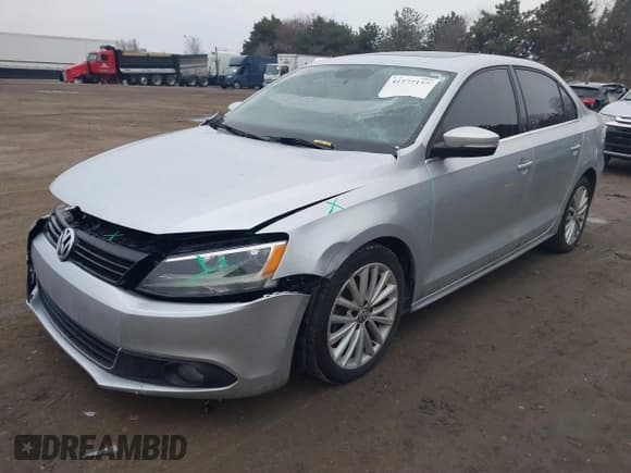 ✅ 2014 Volkswagen Jetta SEL • VIN: 3VWL17AJ4EM442937 • Lot: 41577157. Wystawiony na IAAI z przebiegiem 98 171 mil. Bezpłatny archiwum sprzedaży aukcyjnych z USA i szczegółowy raport historii pojazdu na DreamBid. Zdjęcie 2.