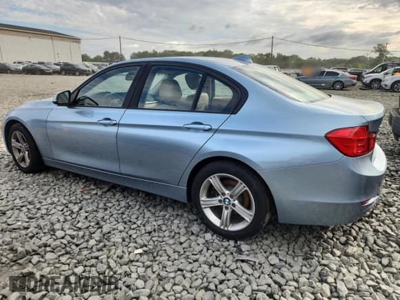 ✅ 2015 BMW 3 Series 328i xDrive • VIN: WBA3B5G59FNS17643 • Lot: 65090235. Wystawiony na Copart z przebiegiem 101 658 mil. Bezpłatny archiwum sprzedaży aukcyjnych z USA i szczegółowy raport historii pojazdu na DreamBid. Zdjęcie 2.