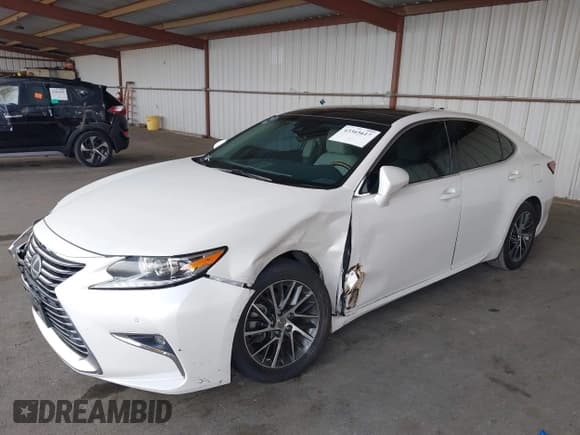✅ 2017 Lexus ES 350 • VIN: 58ABK1GG5HU069609 • Lot: 43365617. Listed on IAAI with 67,484 mi. Free auction sales archive from the USA and detailed vehicle history report at DreamBid. Image 6.