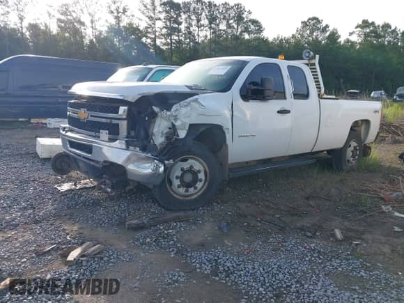 ✅ 2013 Chevrolet Silverado 2500HD Work Truck • VIN: 1GC2KVCG2DZ385023 • Lot: 42302809. Wystawiony na IAAI z przebiegiem 311 928 mil. Bezpłatny archiwum sprzedaży aukcyjnych z USA i szczegółowy raport historii pojazdu na DreamBid. Zdjęcie 6.