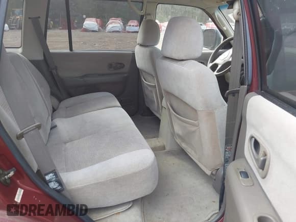 ✅ 2000 Mitsubishi Montero Sport LS • VIN: JA4LS31H5YP061600 • Лот: 43365394. Опубликован ранее на IAAI с пробегом 173 709 миль. Бесплатный доступ к архиву аукционных продаж из США и подробный отчёт об истории автомобиля на DreamBid. Изображение 8.