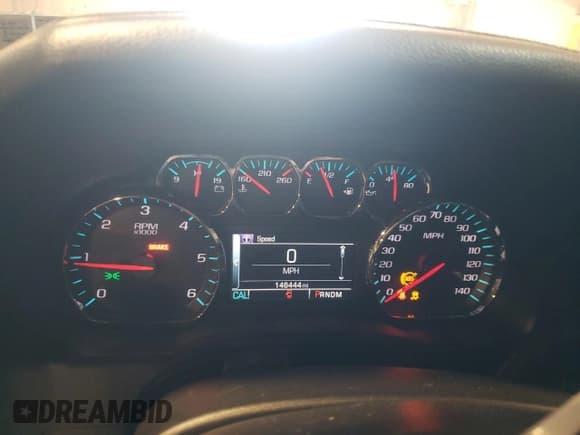 ✅ 2015 Chevrolet Suburban LT • VIN: 1GNSKJKC0FR580846 • Lot: 75865224. Wystawiony na Copart z przebiegiem 146 444 mil. Bezpłatny archiwum sprzedaży aukcyjnych z USA i szczegółowy raport historii pojazdu na DreamBid. Zdjęcie 9.