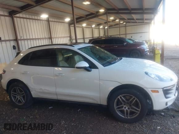 ✅ 2017 Porsche Macan • VIN: WP1AA2A59HLB81938 • Lot: 42890819. Wystawiony na IAAI z przebiegiem 85 502 mil. Bezpłatny archiwum sprzedaży aukcyjnych z USA i szczegółowy raport historii pojazdu na DreamBid. Zdjęcie 14.