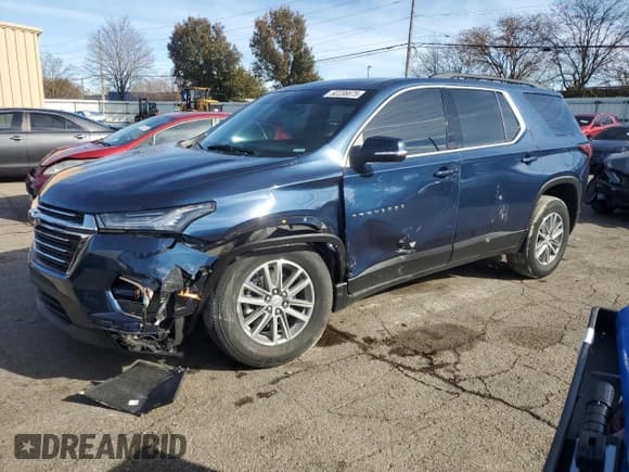 ✅ 2022 Chevrolet Traverse LT Cloth • VIN: 1GNERGKW5NJ195561 • Lot: 92236675. Listed on Copart with 33,490 mi. Free auction sales archive from the USA and detailed vehicle history report at DreamBid. Image 1.