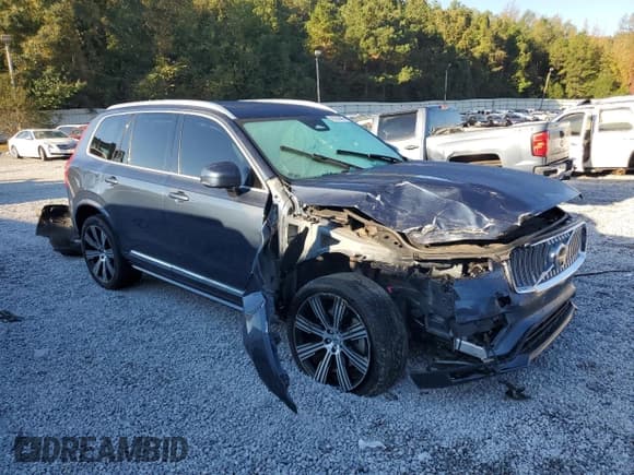 ✅ 2024 Volvo XC90 Plus Bright Theme • VIN: YV4062PE4R1162228 • Lot: 86220845. Wystawiony na Copart z przebiegiem 55 234 mil. Bezpłatny archiwum sprzedaży aukcyjnych z USA i szczegółowy raport historii pojazdu na DreamBid. Zdjęcie 4.