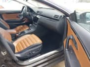 ✅ 2015 Volkswagen CC Executive • VIN: WVWRP7AN7FE802238 • Lot: 42321727. Wystawiony na IAAI z przebiegiem 65 933 mil. Bezpłatny archiwum sprzedaży aukcyjnych z USA i szczegółowy raport historii pojazdu na DreamBid. Zdjęcie 5.