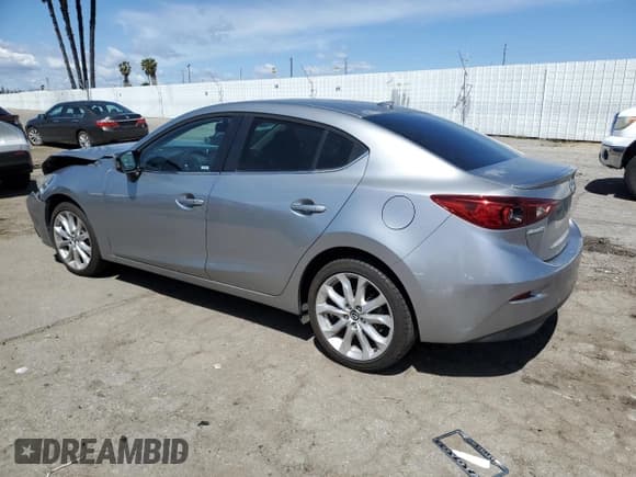 ✅ 2016 Mazda 3 S Touring • VIN: JM1BM1W38G1277892 • Lot: 51369875. Wystawiony na Copart z przebiegiem 110 547 mil. Bezpłatny archiwum sprzedaży aukcyjnych z USA i szczegółowy raport historii pojazdu na DreamBid. Zdjęcie 2.